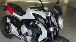 MV Agusta Brutale 800 (2012 - 15)  (10)