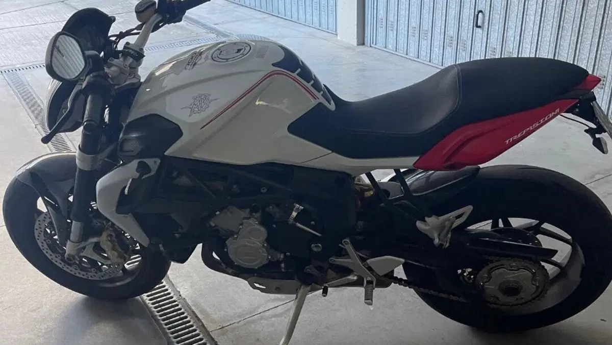 MV Agusta Brutale 800 (2012 - 15)  (11)