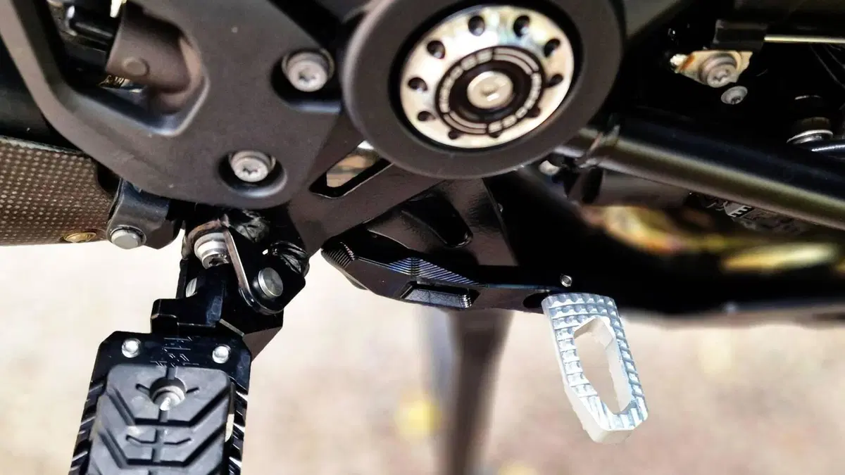 Bmw R 1250 GS - Edition 40 Years GS (2021)  (6)