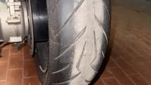 Yamaha T-Max 500 (2004 - 07)  (8)