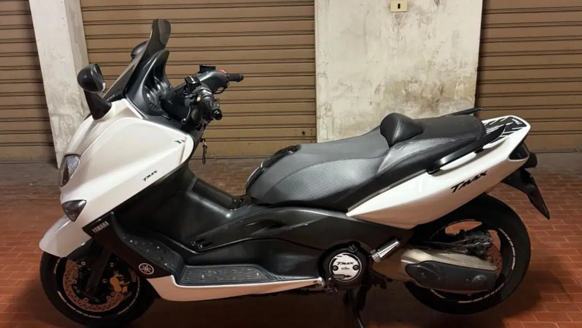 Yamaha T-Max 500 (2004 - 07)  (5)
