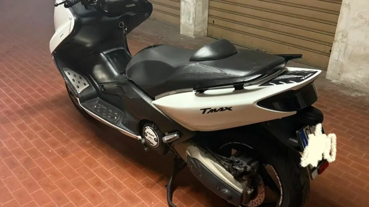 Yamaha T-Max 500 (2004 - 07)  (6)