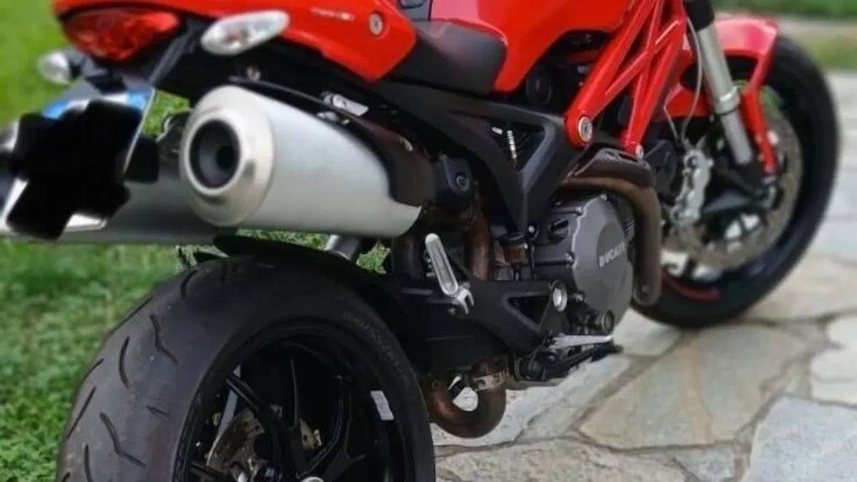 Ducati Monster 796 (2010 - 13)  (3)