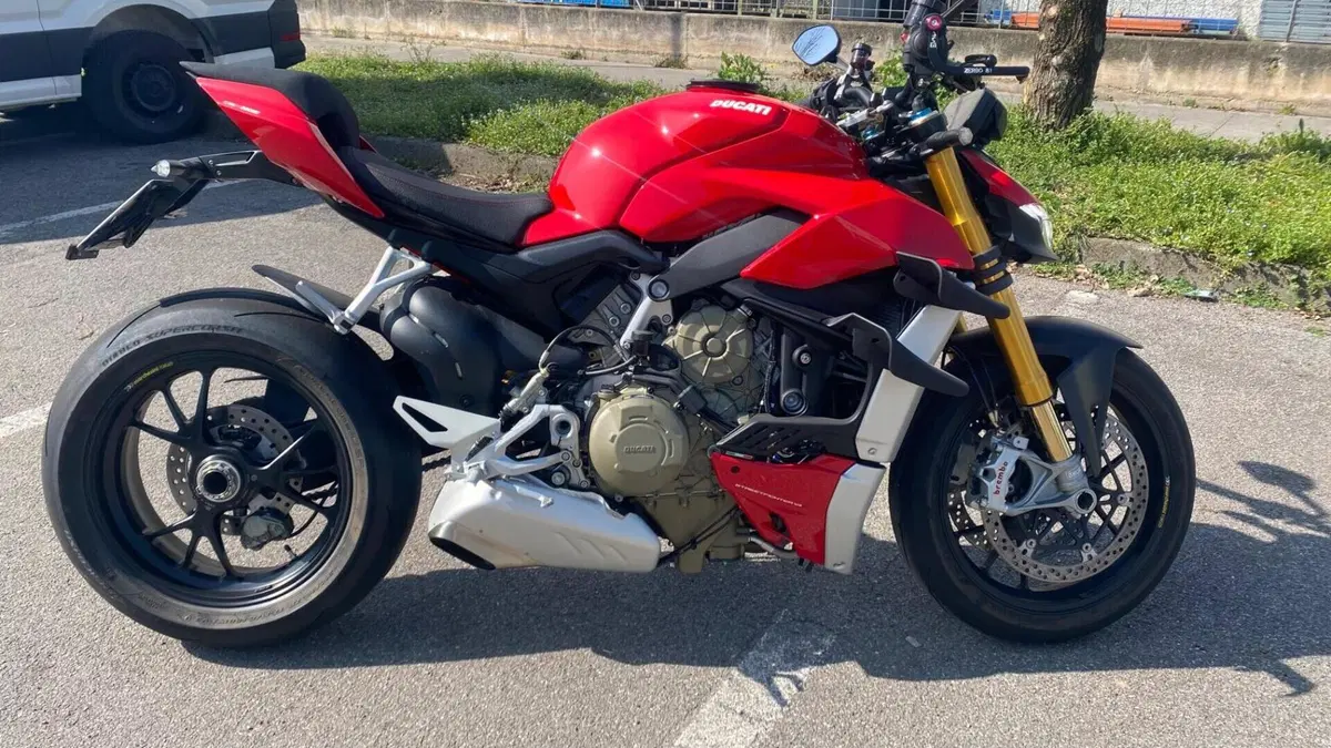Ducati Streetfighter V4 1100 S (2020) 