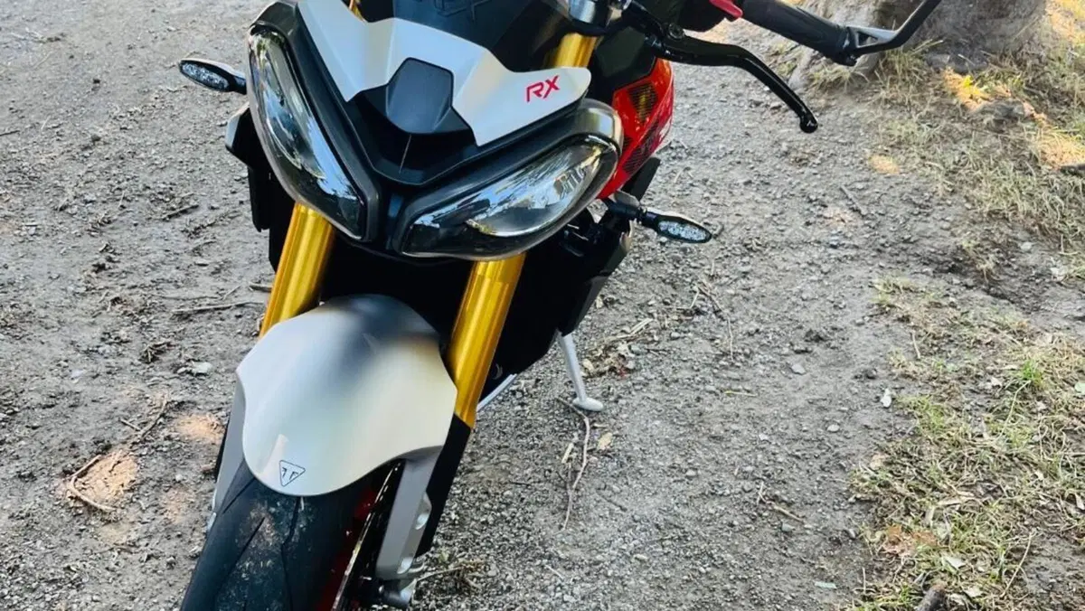 Triumph Street Triple 765 RX (2026) 