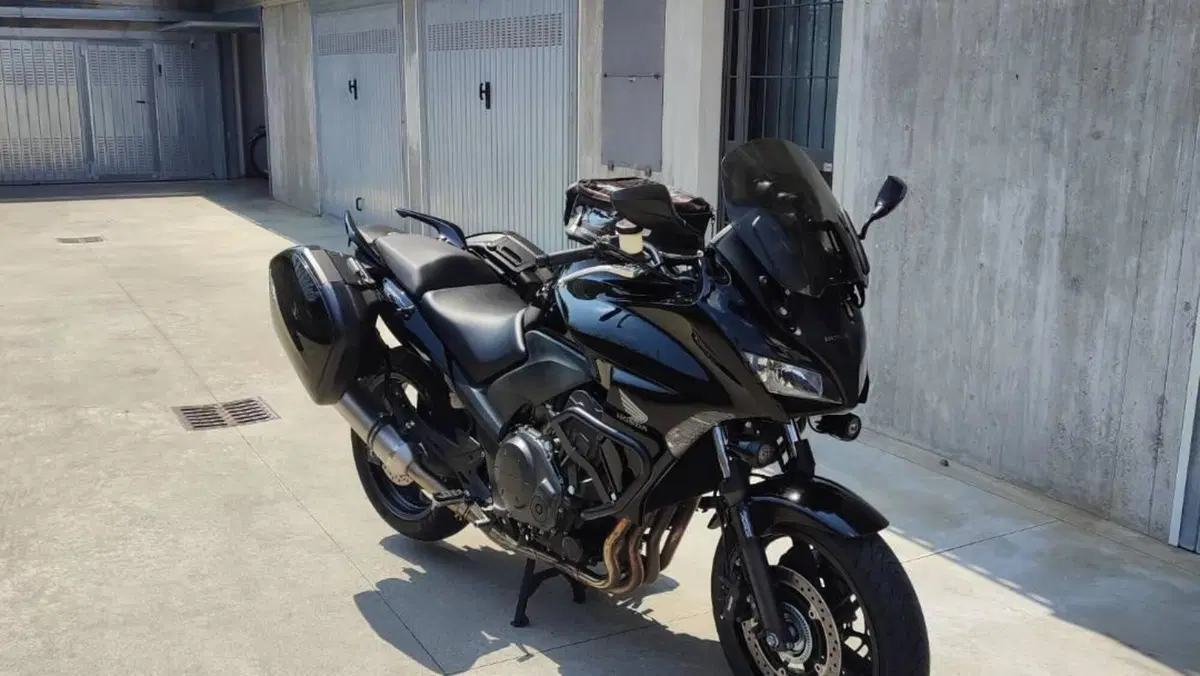 Honda CBF 1000 ST (2010 - 13)  (2)