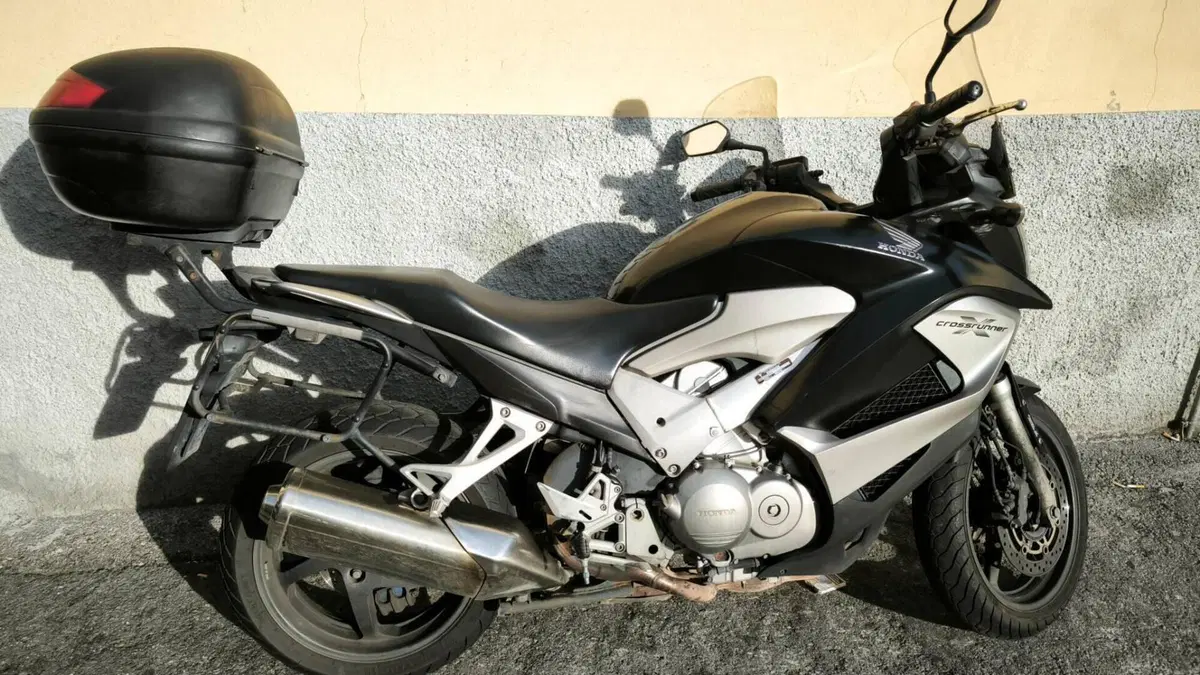 Honda Crossrunner ABS (2010 - 14)  (2)