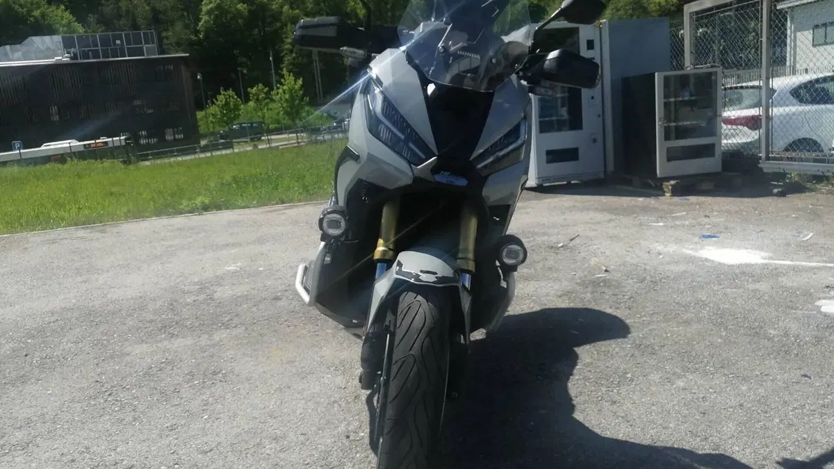Honda X-ADV 750 DCT Travel (2021 - 24)  (2)