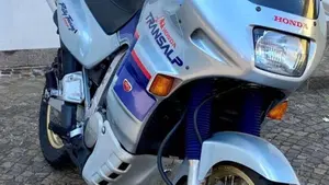 Honda Transalp XL 600V (1997 - 99)  (4)