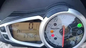 Triumph Street Triple (2007 - 12)  (3)