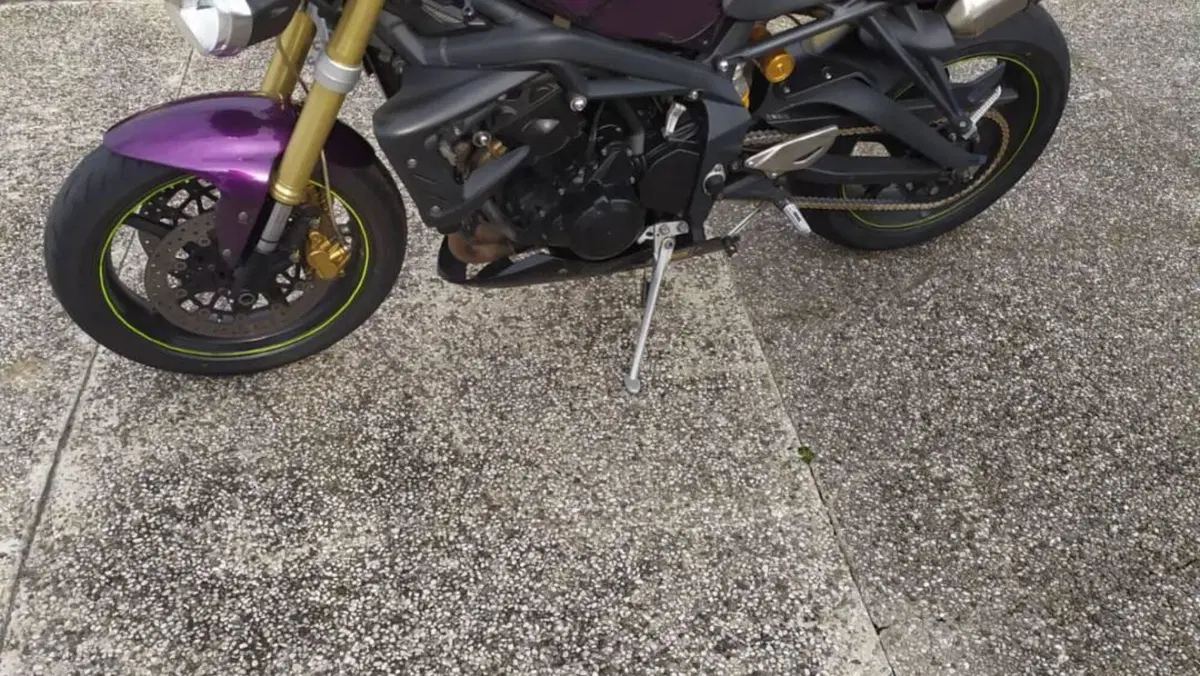 Triumph Street Triple (2007 - 12)  (6)