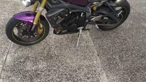 Triumph Street Triple (2007 - 12)  (6)