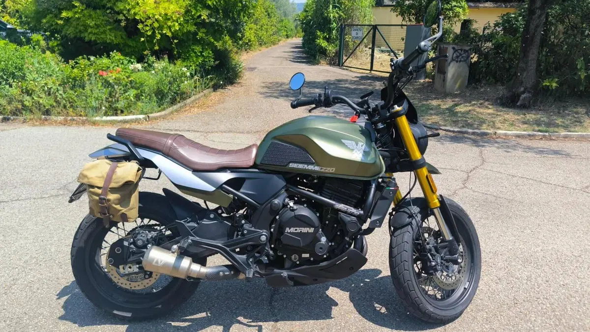Moto Morini SEIEMMEZZO SCR (2022 - 26)  (2)