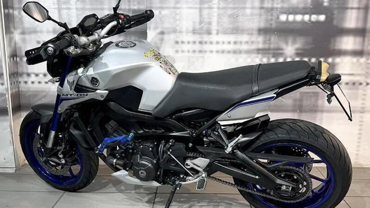Yamaha MT-09 Street Rally (2014 - 16)  (2)