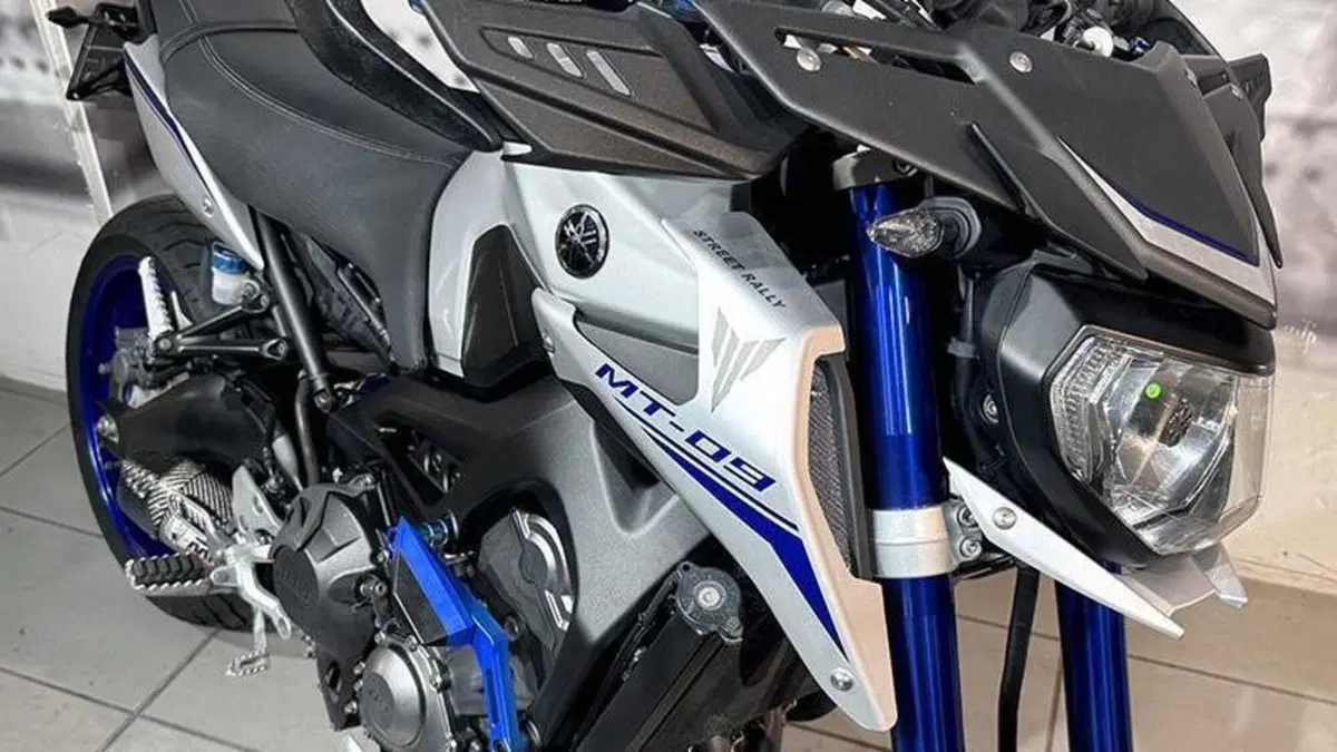 Yamaha MT-09 Street Rally (2014 - 16)  (5)