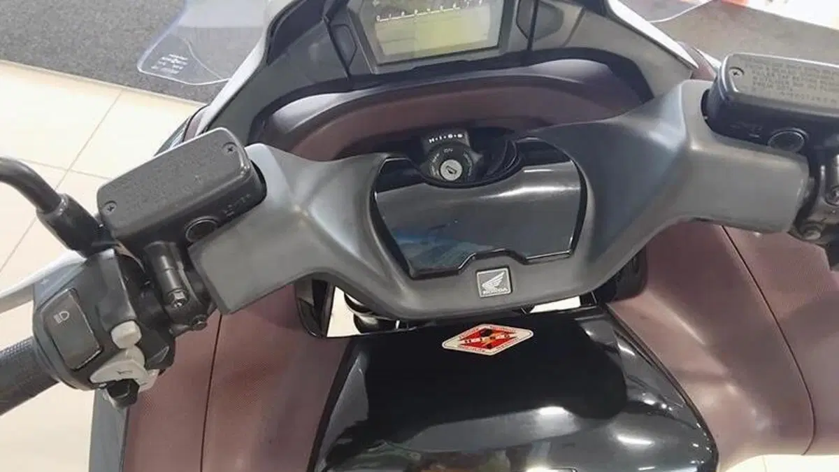 Honda Integra 700 (2011 - 13)  (6)