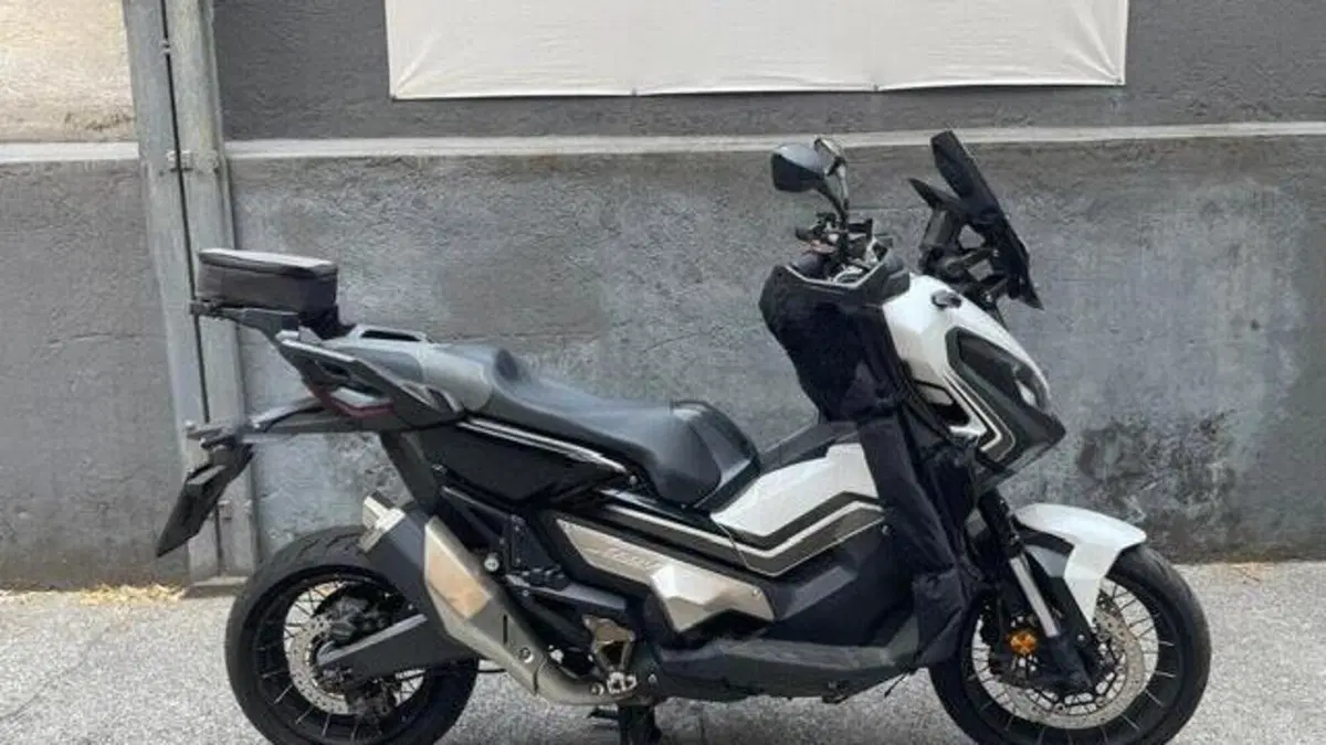 Honda X-ADV 750 (2017)  (4)