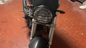 Ducati Monster 600 Dark (1998 - 01)  (6)