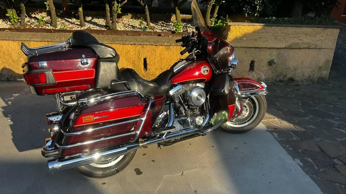 Harley-Davidson 1340 Electra Glide Ultra Classic (1989 - 93) - FLHTCU  (4)