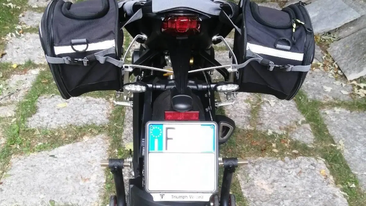 Triumph Street Triple 765 RS (2023 - 26)  (12)