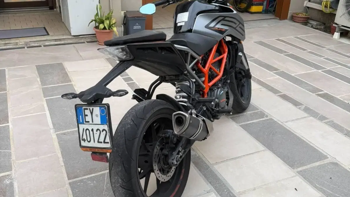 KTM 125 Duke (2021 - 23)  (4)