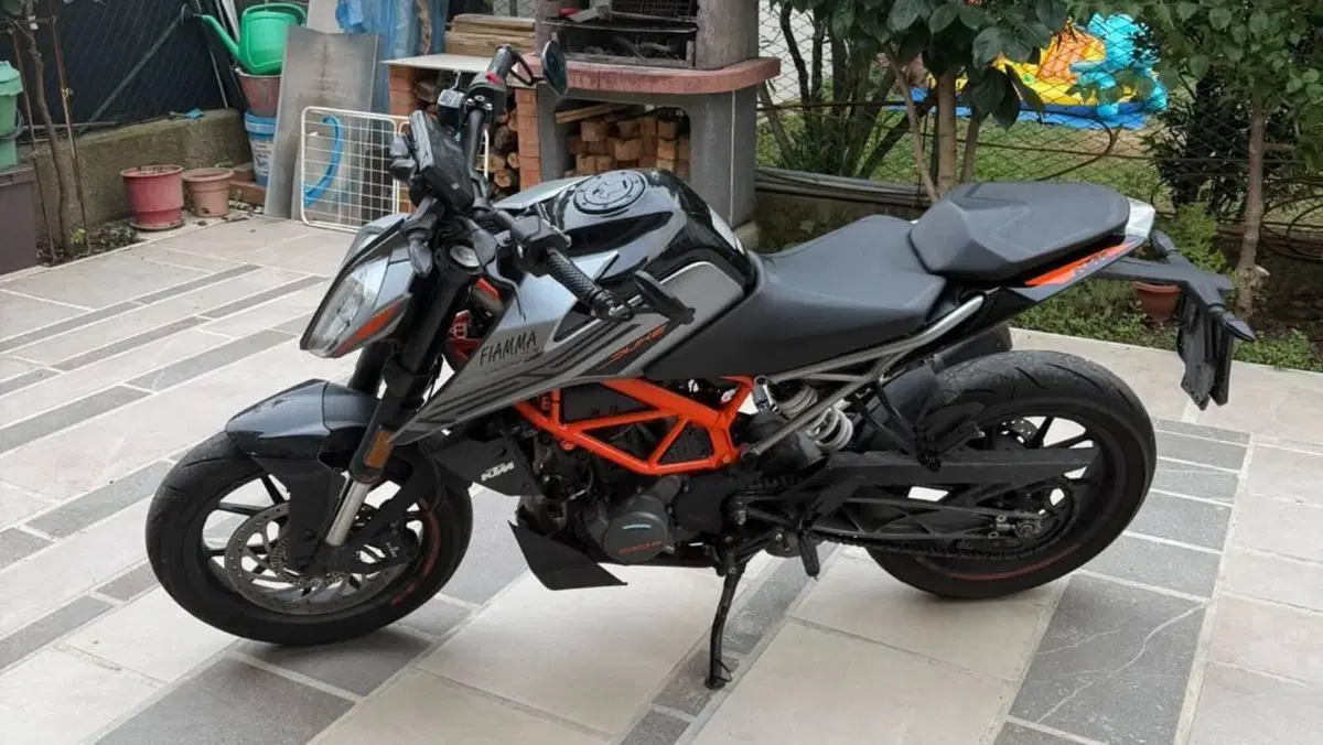 KTM 125 Duke (2021 - 23)  (2)