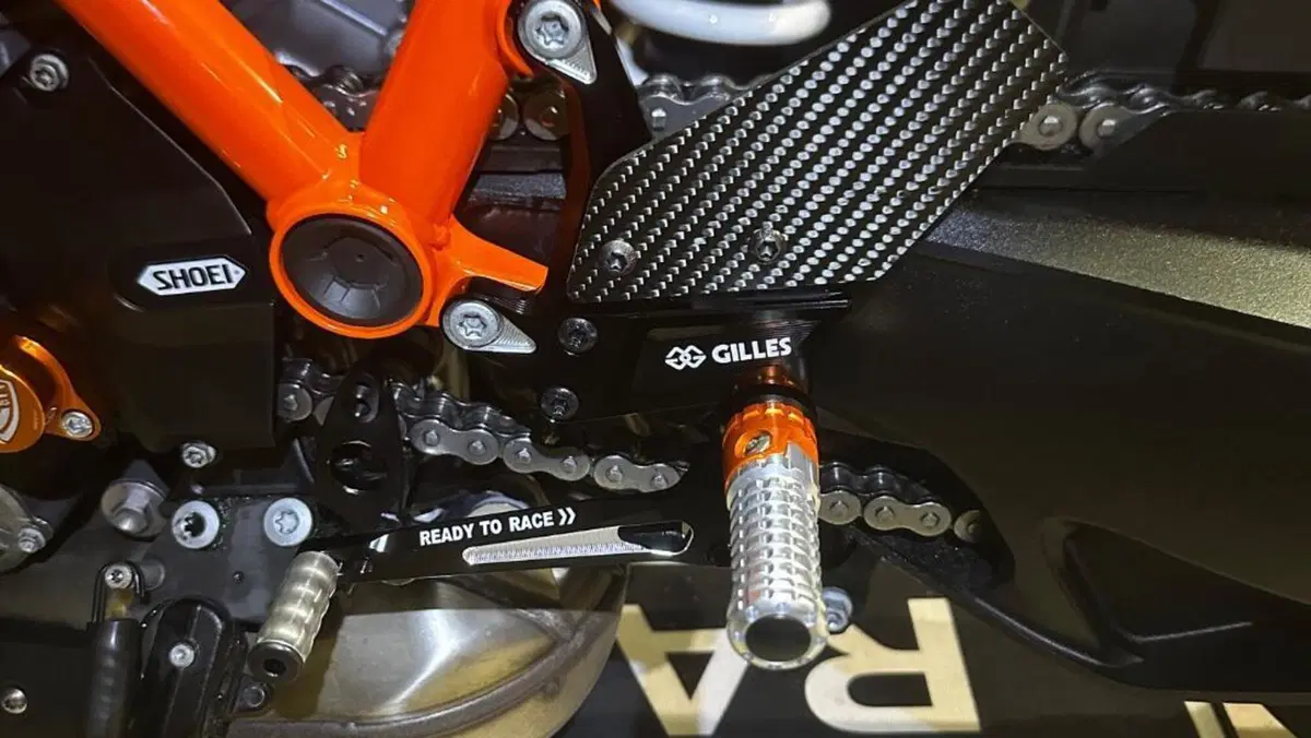 KTM 1290 Super Duke R (2022 - 23)  (9)