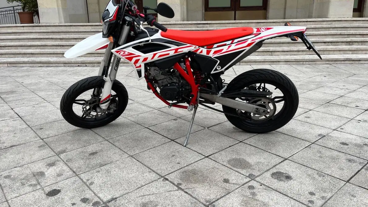 Betamotor RR 125 4T Motard LC (2021 - 23)  (2)