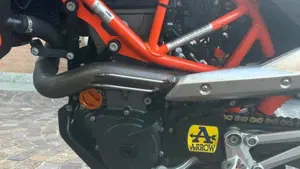 KTM 690 SMC R (2019 - 20)  (14)