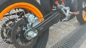 KTM 690 SMC R (2019 - 20)  (16)