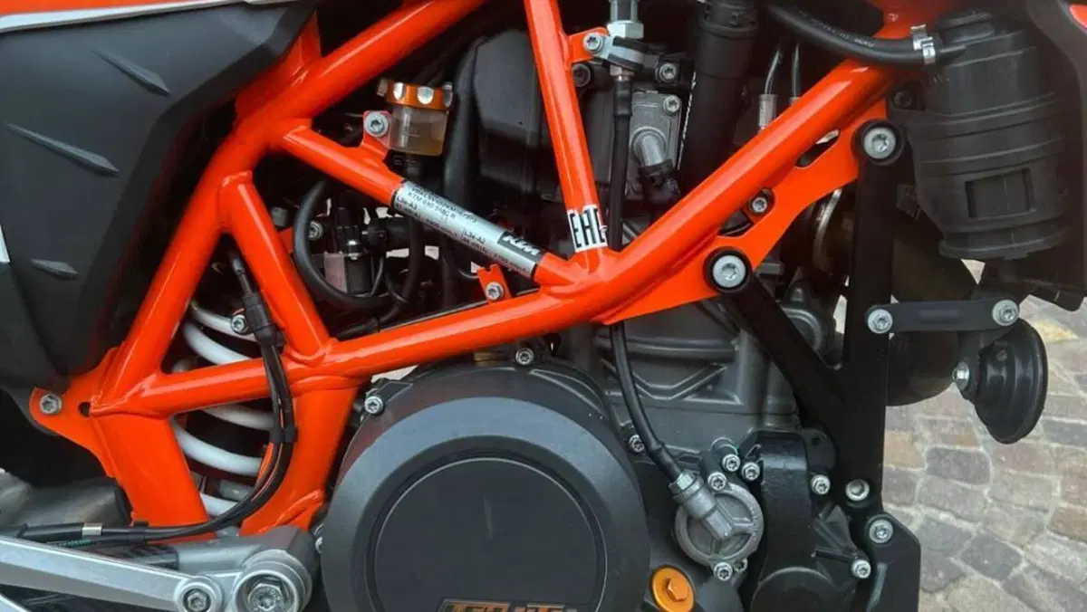 KTM 690 SMC R (2019 - 20)  (17)