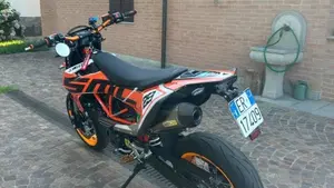 KTM 690 SMC R (2019 - 20)  (3)