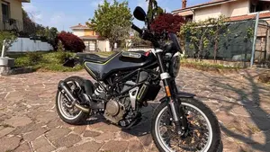 Husqvarna Svartpilen 401 (2018 - 19) 