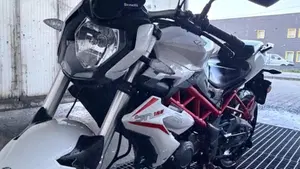 Benelli BN 125 (2018 - 20)  (6)