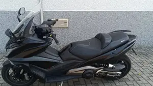 Kymco AK 550 ETS (2021 - 26)  (2)