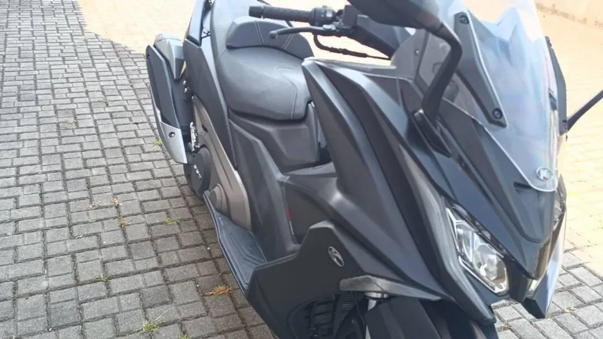 Kymco AK 550 ETS (2021 - 26)  (13)