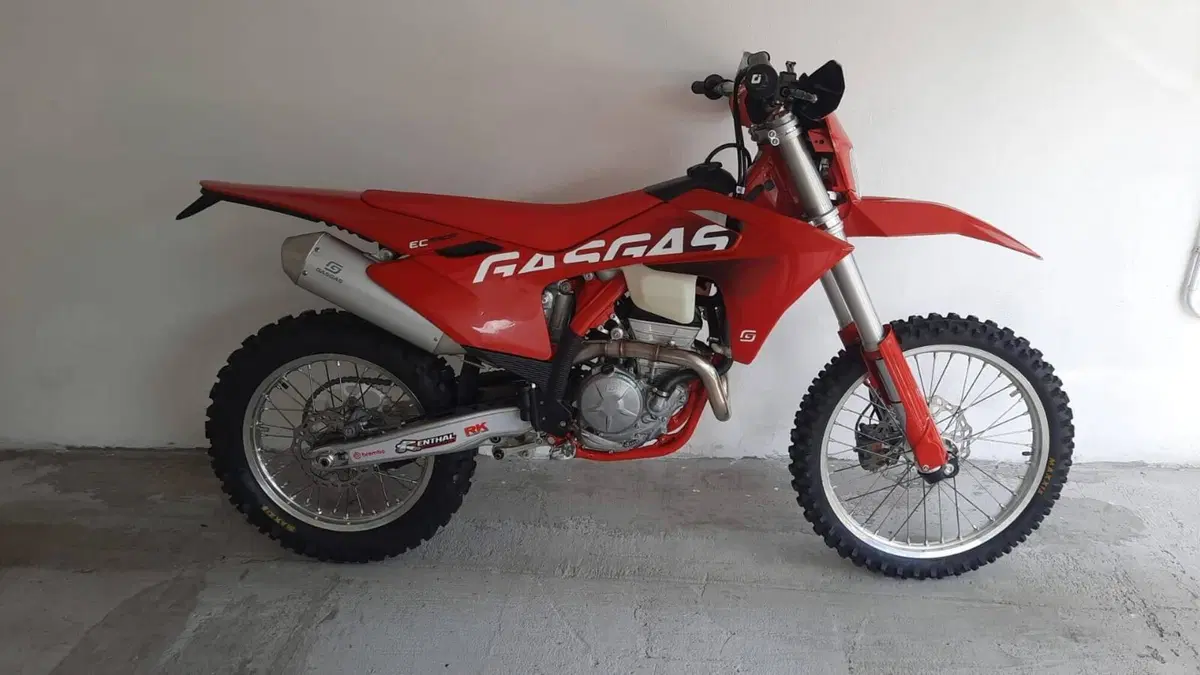 GASGAS EC 250 F (2024)  (4)