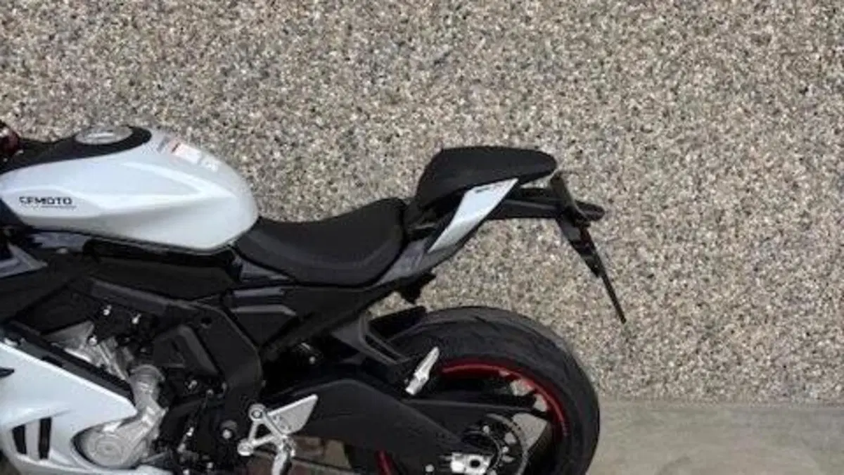 CFMOTO 675SR-R (2025 - 26)  (4)