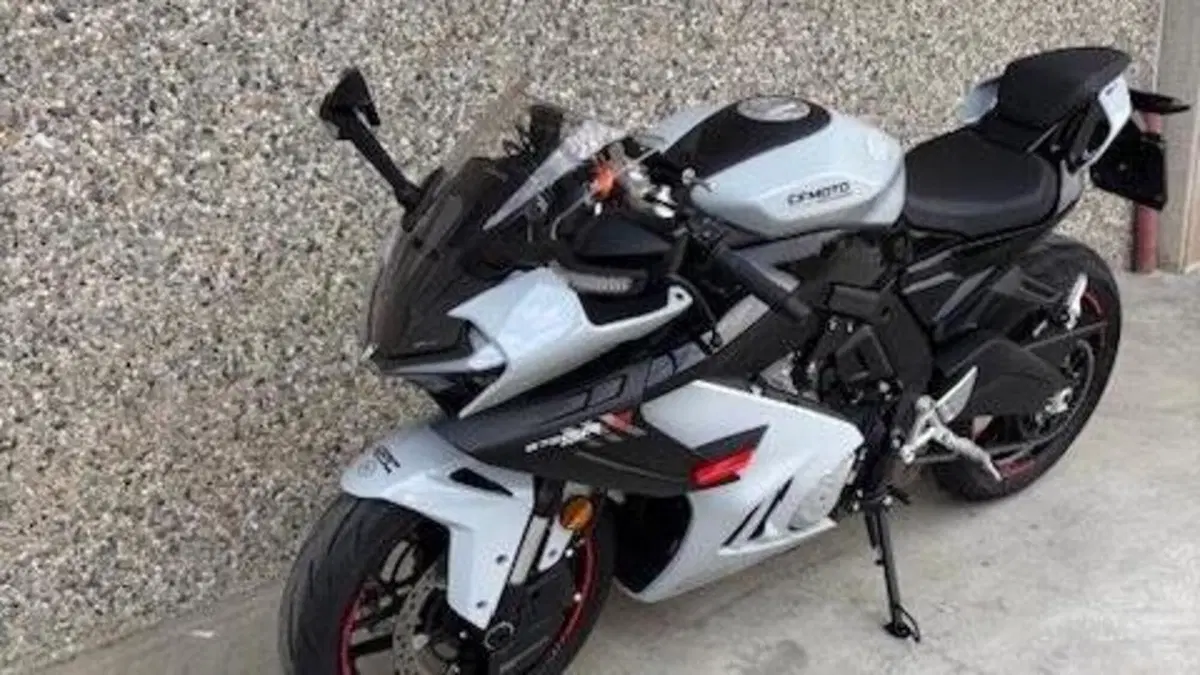 CFMOTO 675SR-R (2025 - 26)  (5)