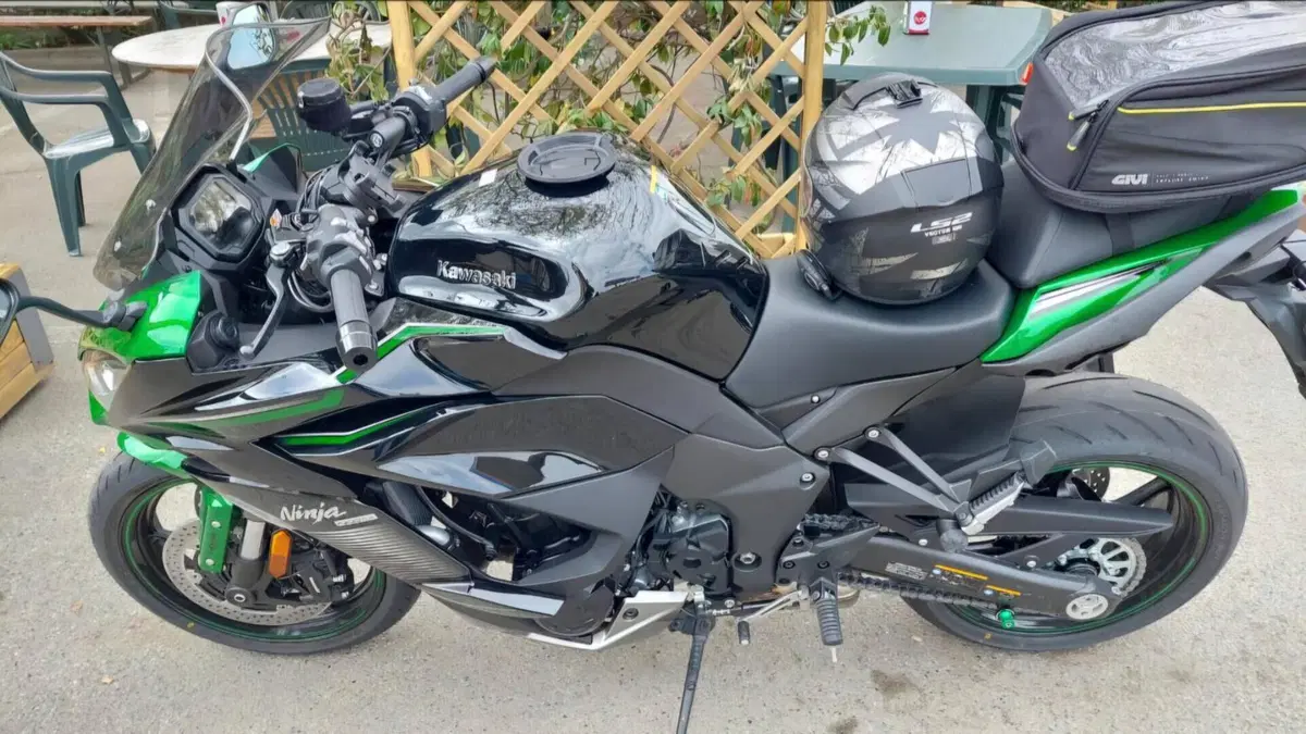 Kawasaki Ninja 1000 SX Tourer (2021 - 24)  (2)
