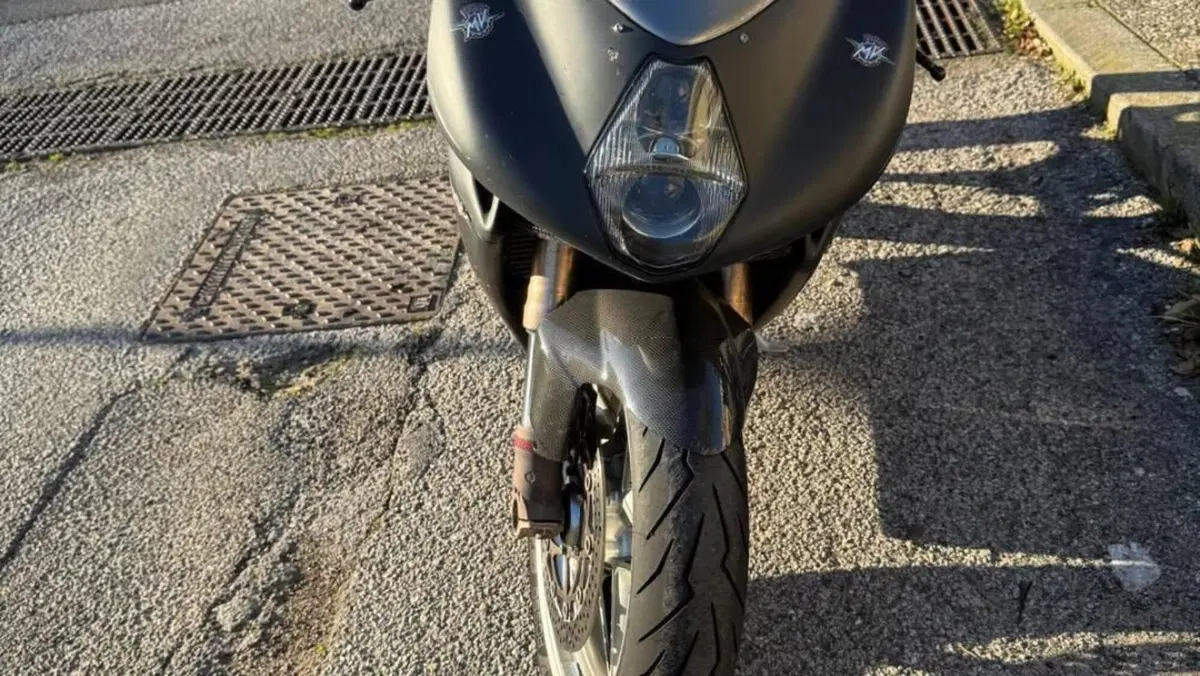 MV Agusta F4 750 S (2003 - 06)  (3)