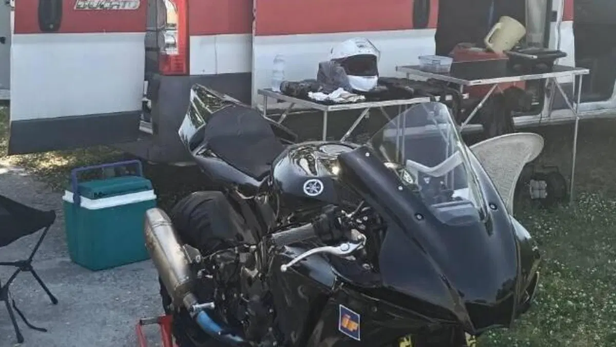 Yamaha YZF R1 (2020 - 25) 