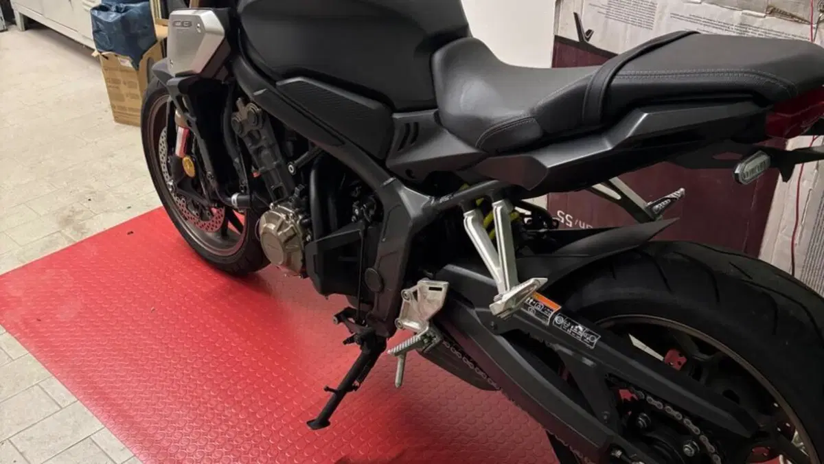 Honda CB 650 R (2021 - 23)  (4)