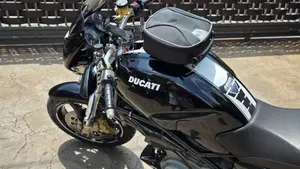 Ducati Monster 900 Dark I.E. (1999 - 02)  (7)
