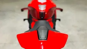 Ducati Streetfighter V4 S (2025 - 26)  (2)