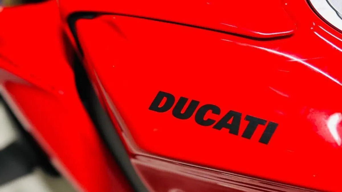 Ducati Streetfighter V4 S (2025 - 26)  (10)