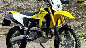 Suzuki DR-Z4S (2025 - 26) 