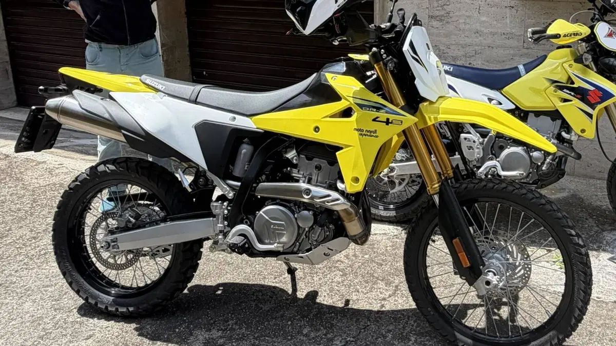 Suzuki DR-Z4S (2025 - 26)  (3)