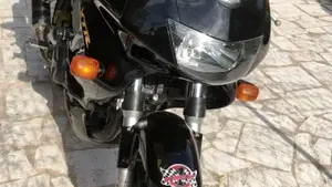 Honda VTR 1000 F Firestorm (1997 - 00) 