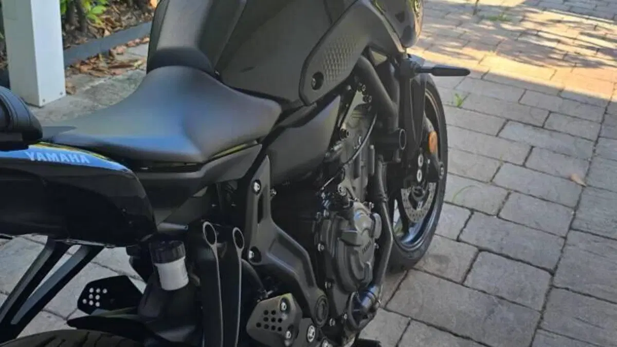 Yamaha MT-07 Pure (2023 - 25)  (10)